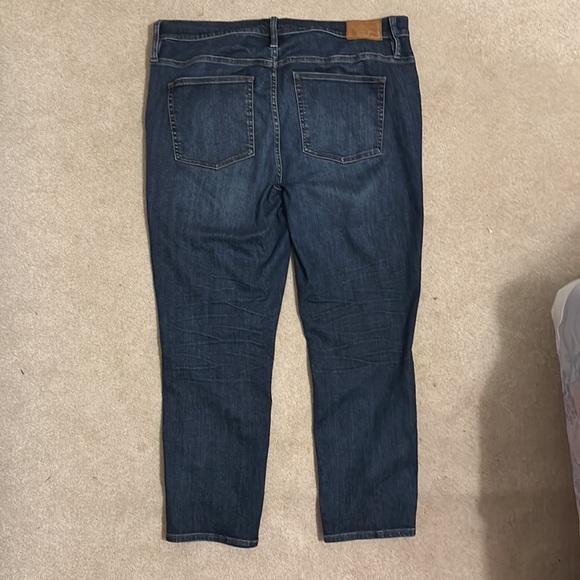 J Crew women’s blue jeans - Picture 2 of 5